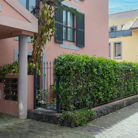 Deluxe Living By Lovelystay Appartement *