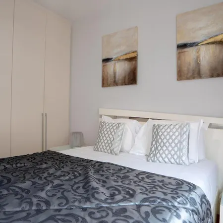 Deluxe Living By Lovelystay Appartement