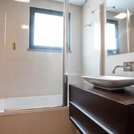 Appartement Deluxe Living By Lovelystay Funchal (Madeira)