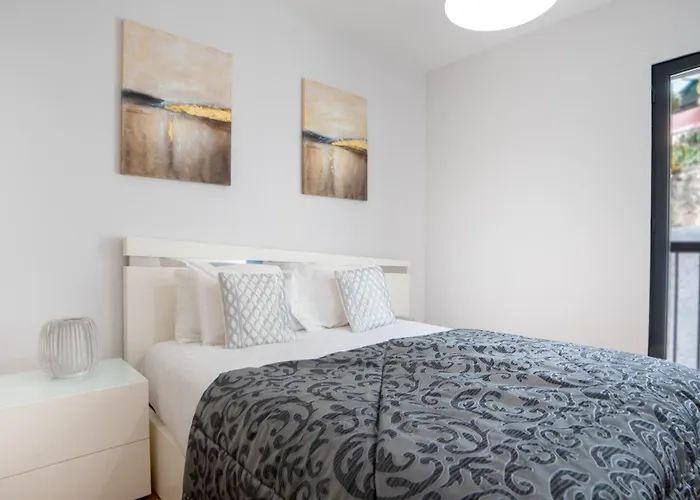 Deluxe Living By Lovelystay * Funchal (Madeira)