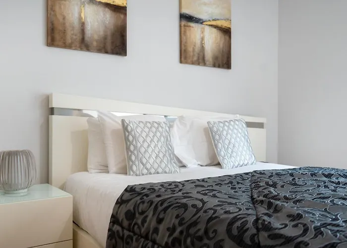 Deluxe Living By Lovelystay Funchal (Madeira)