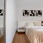 アパート Deluxe Living By Lovelystay フンシャル