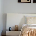 Deluxe Living By Lovelystay *