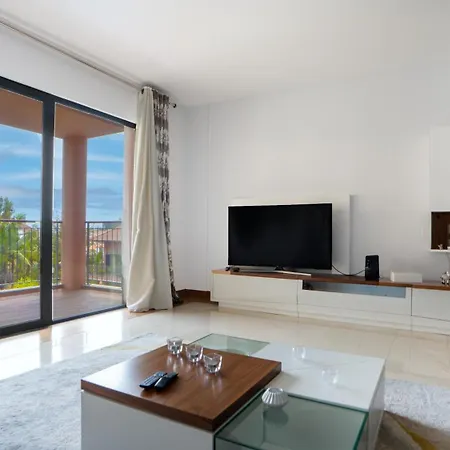 Deluxe Living By Lovelystay Appartement Funchal (Madeira)