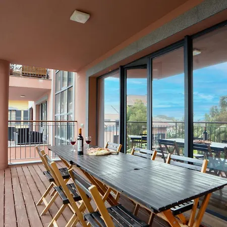 Deluxe Living By Lovelystay * Funchal (Madeira)