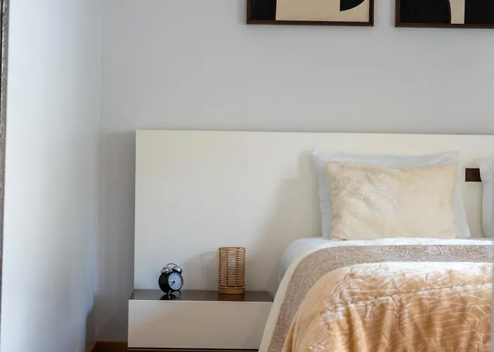 Deluxe Living By Lovelystay *